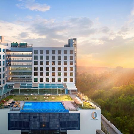 O By Tamara, Trivandrum Thiruvananthapuram Exteriér fotografie The hotel's rooftop pool